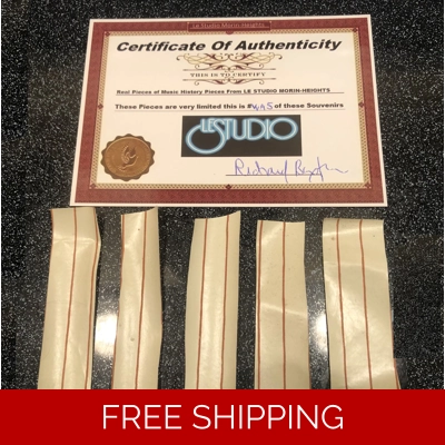 Piece of Le Studio Pieces of Wallpaper from the Main Entrance Piece of Le Studio Pieces of Wallpaper from the Main Entrance